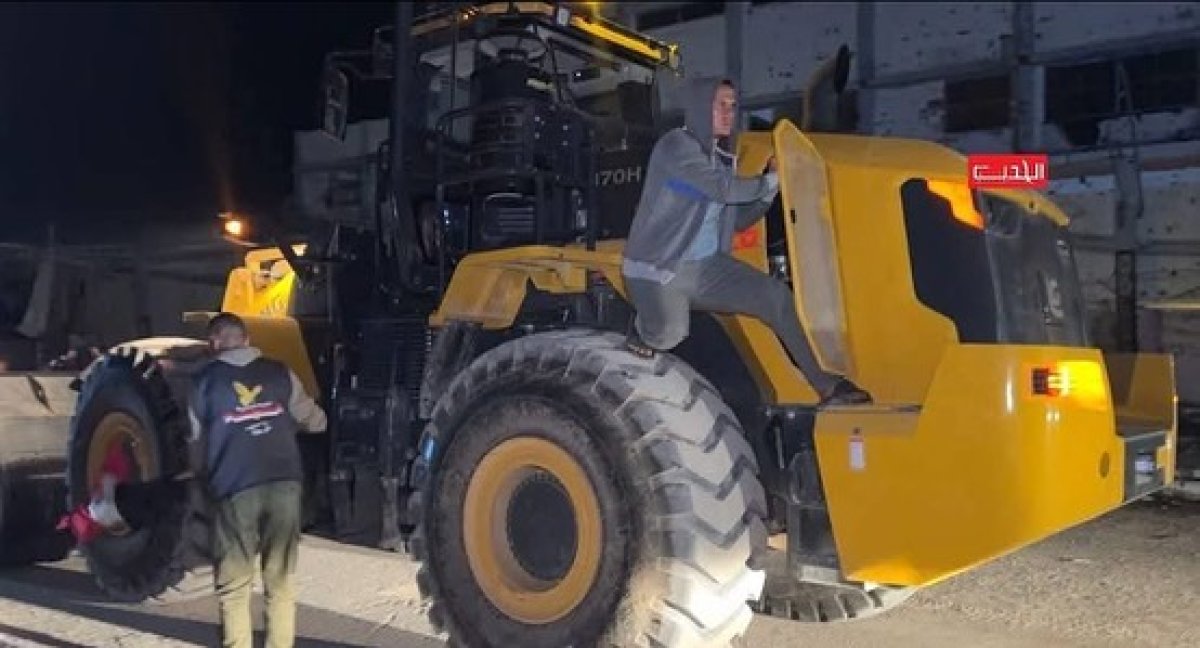 معدات عربية مصرية تدخل قطاع غزة عبر معبر رفح