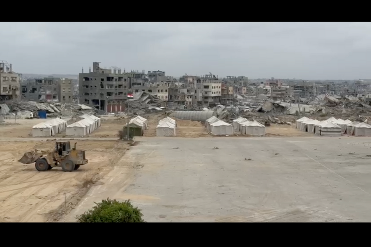 اللجنة المصرية تُسارع الزمن لإنشاء مخيمات إيواء في شمال وغرب مدينة غزة