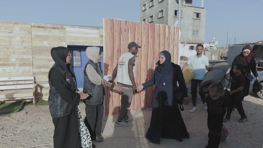 "مخيم رقم 8 – دار رعاية الأيتام" في غزة: نموذج إنساني يزرع الأمل وسط الركام