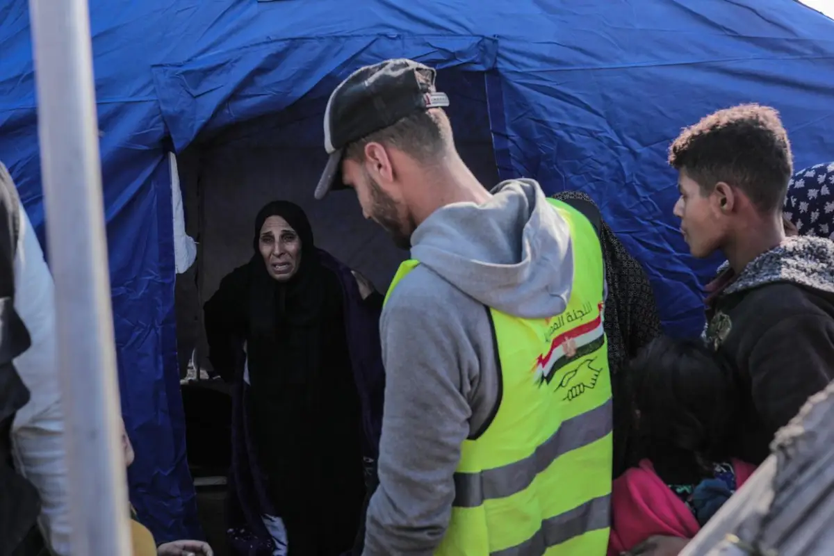 اللجنة المصرية تستجيب لأكثر من 1500 حالة طارئة وتقدم دعمًا متكاملًا للمتضررين