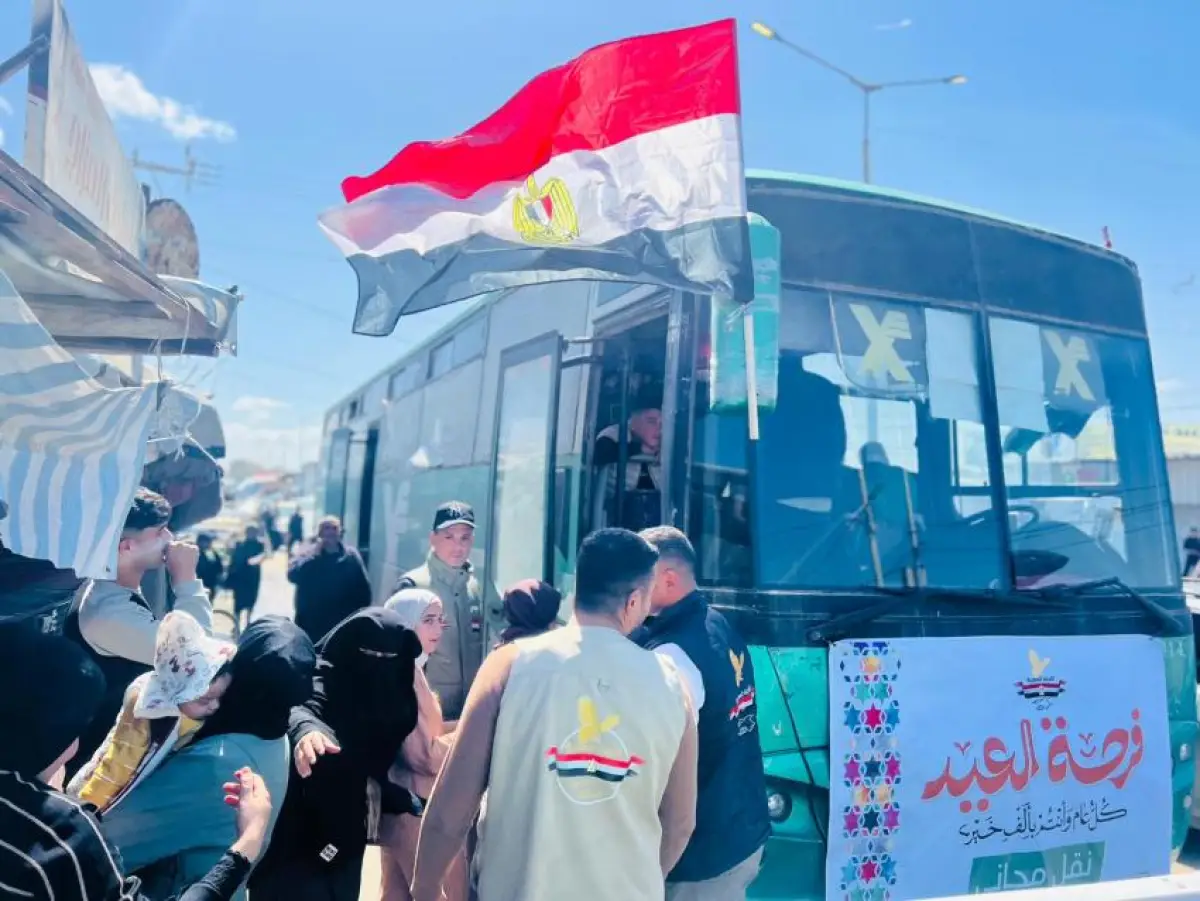 حملة "فرحة العيد" لنقل الأهالي بين المناطق قطاع غزة