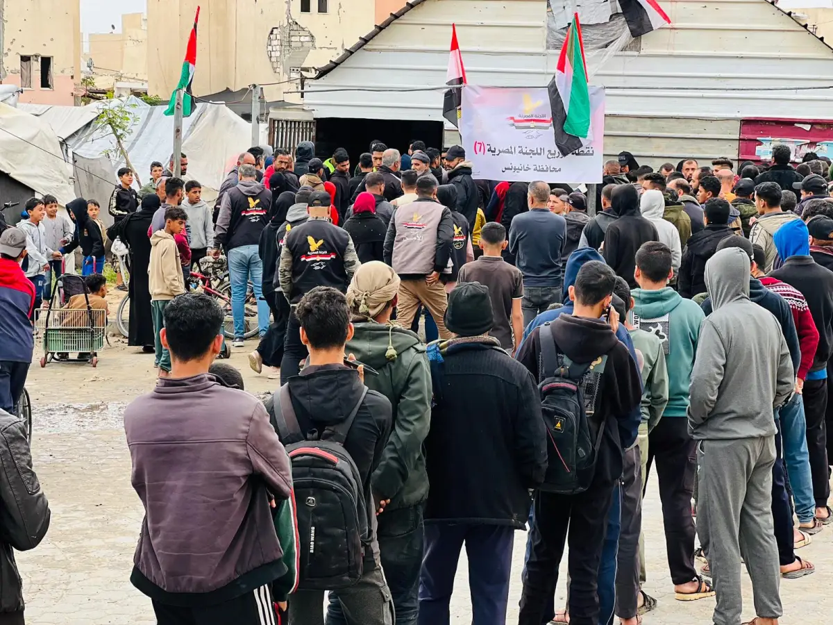 اللجنة المصرية تبدأ حملة توزيع الطرود الغذائية في محافظة خانيونس