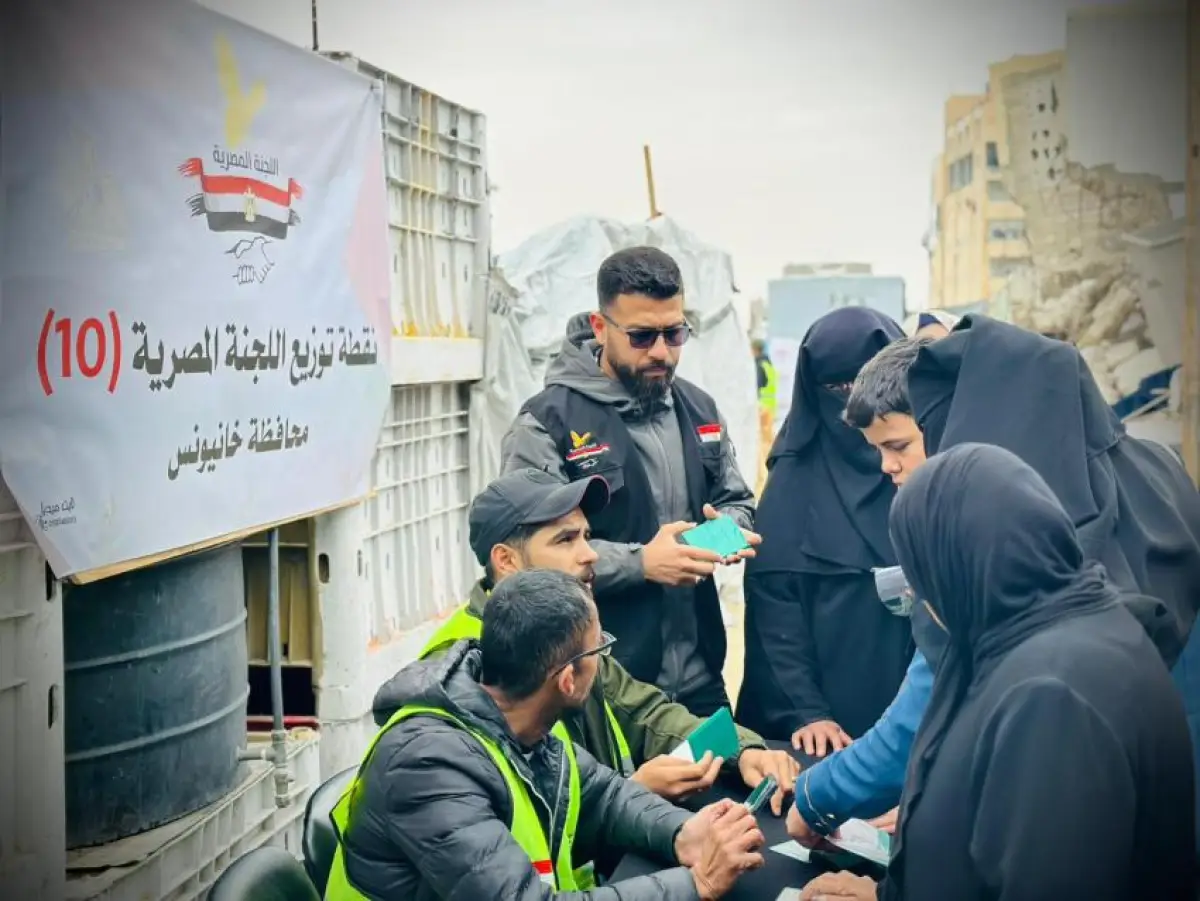 اللجنة المصرية تبدأ حملة توزيع الطرود الغذائية في محافظة خانيونس
