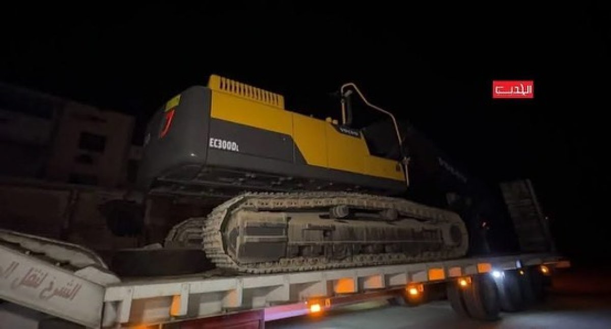 Egyptian equipment enters the Gaza Strip through the Rafah crossing