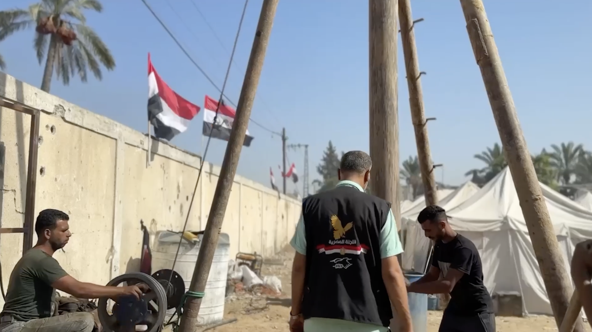The Egyptian Committee for the Relief of the People of Gaza Digs Water Wells Inside Shelter Camps in Southern and Northern Gaza Strip