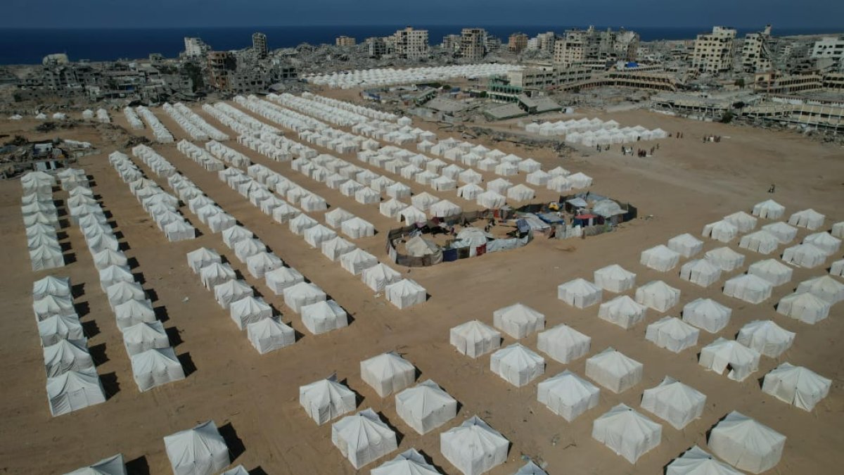The Egyptian Committee Races Against Time to Establish Shelter Camps in Northern and Western Gaza City