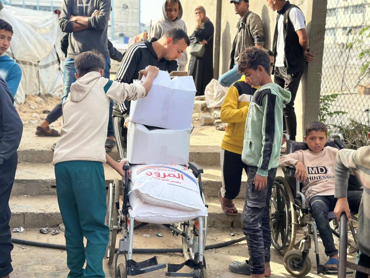 Under the ‘Hearts Across Borders’ Campaign: Egyptian Committee Sustains Delivery of Lifesaving Aid in Khan Yunis