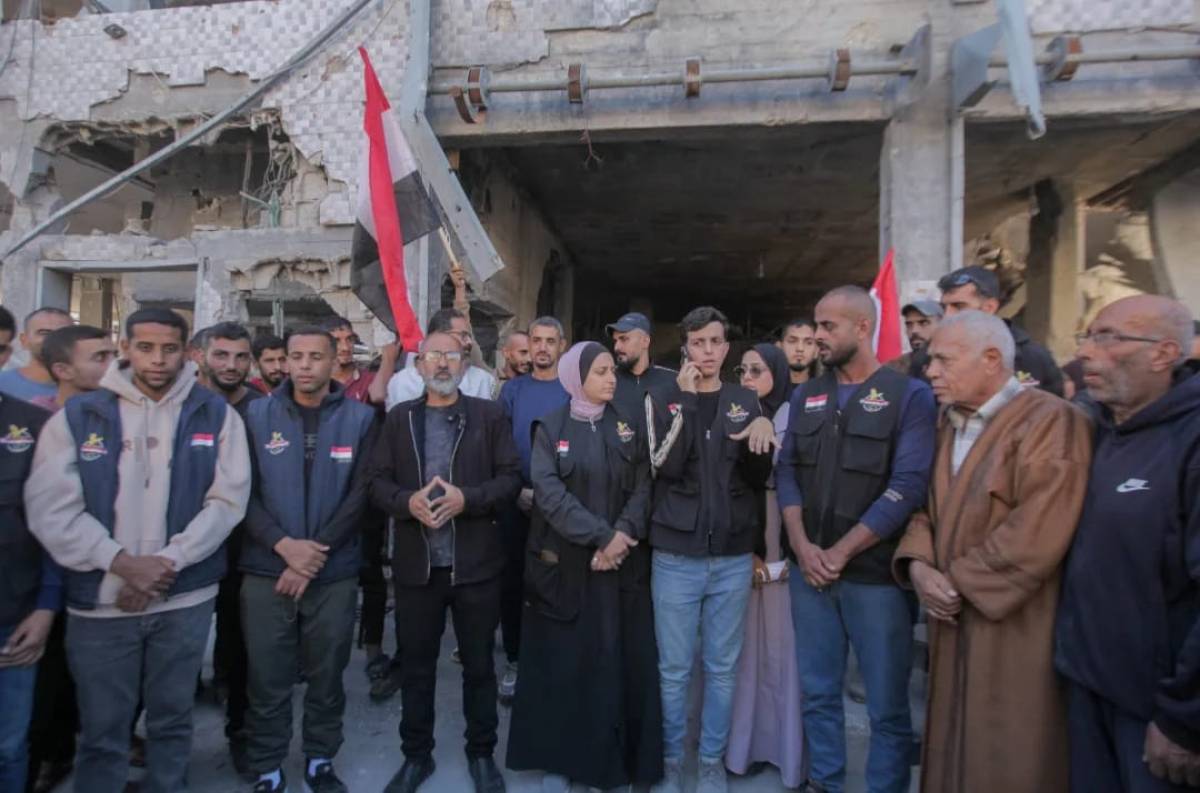 Egyptian Committee Dispatches Additional Relief Trucks to Gaza: Distributes Thousands of Flour Bags to Families in Need