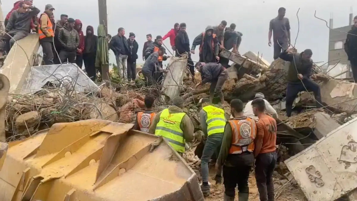 On the Frontlines: A Day with Egyptian Committee Teams Amid Adverse Weather Conditions in Gaza