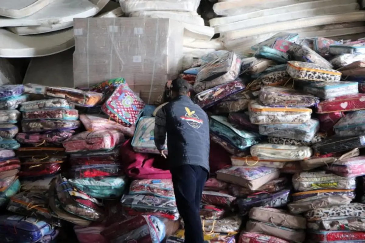 The Egyptian Committee prepares to distribute 100,000 winter blankets in a large-scale humanitarian response to protect affected families from the harsh winter