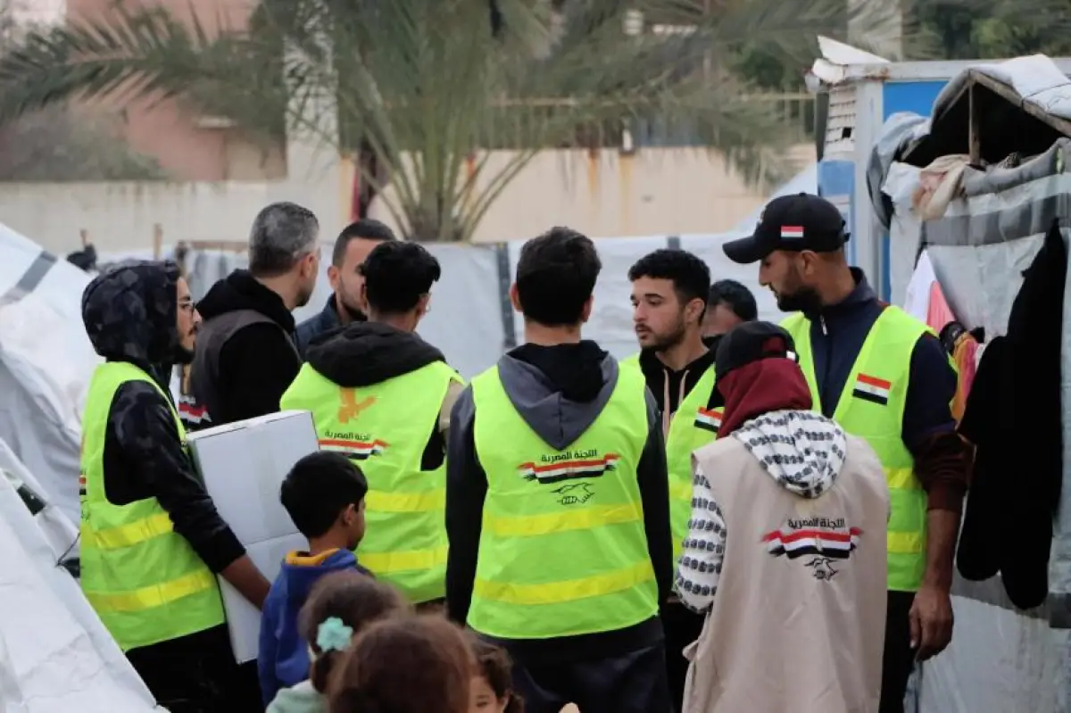 Distribution of Health, Food Parcels, and Household Items in Egyptian Camp (4)