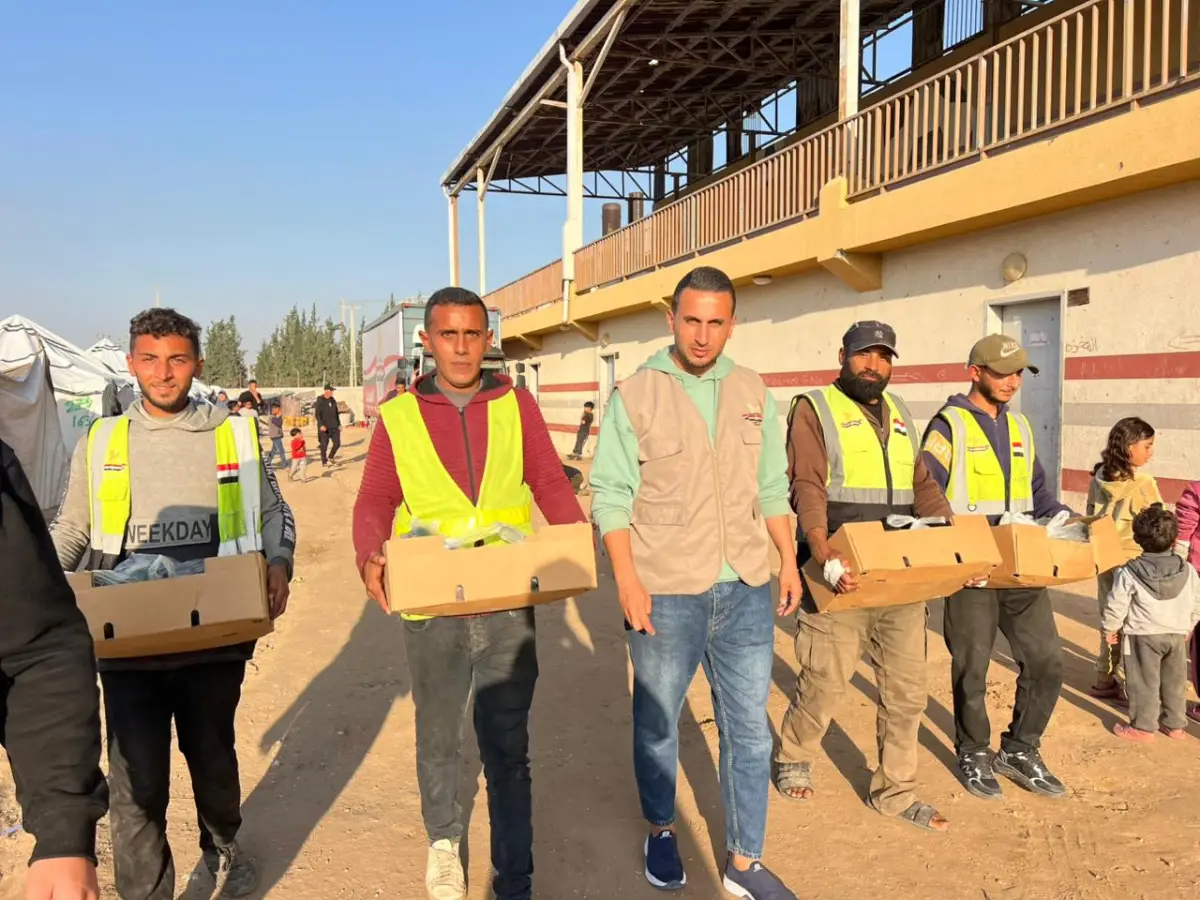 The Egyptian Committee, in Cooperation with World Central Kitchen, Distributes Avocados to Several Egyptian Camps and Displacement Camps