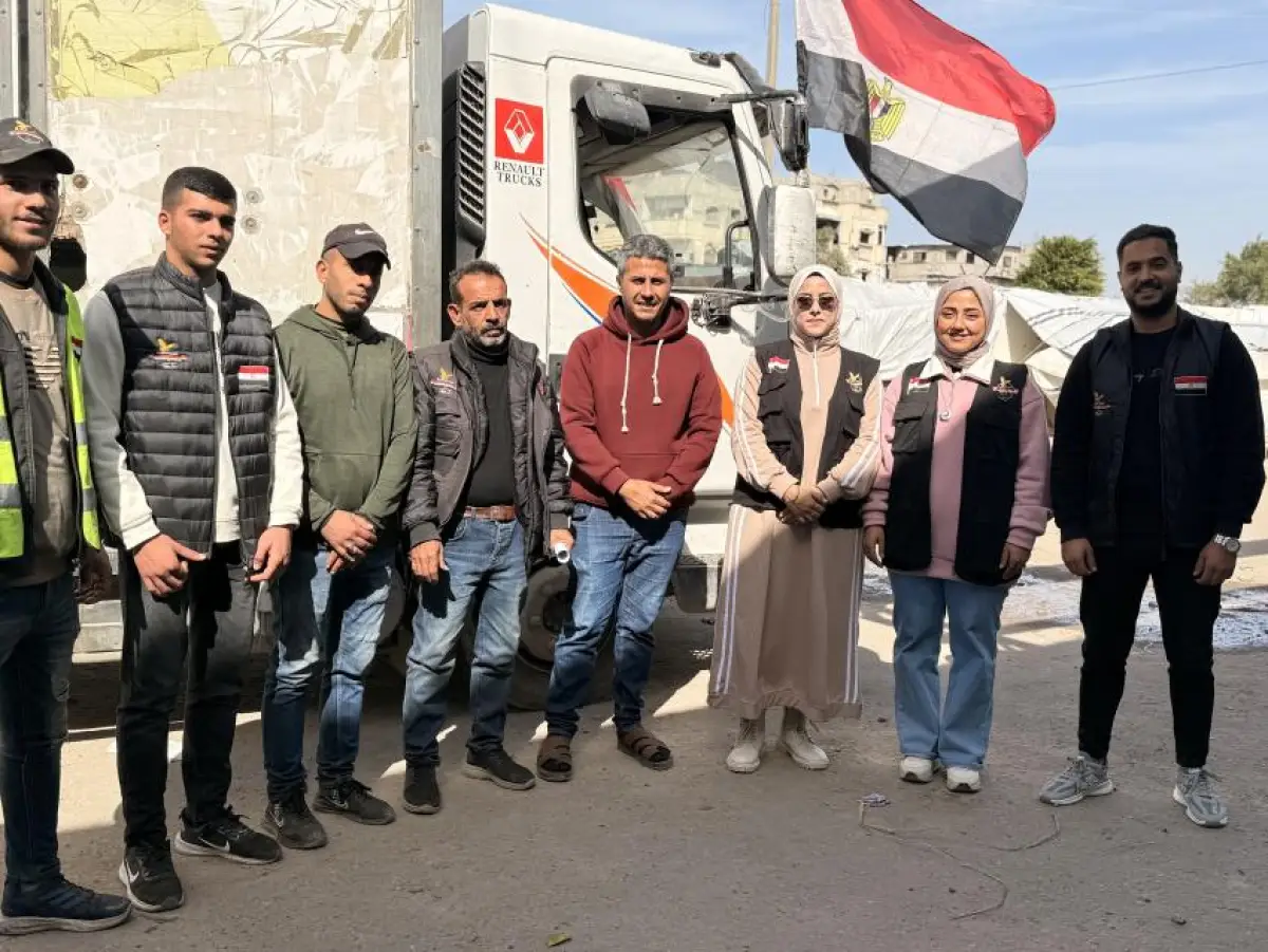 The Egyptian Committee distributes 1,000 cartons of milk in eastern Gaza