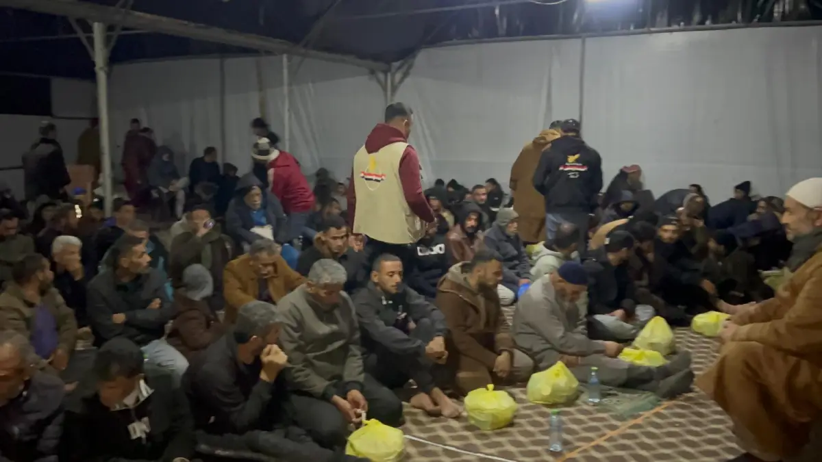 Distribution of Suhoor Meals to Those Observing I'tikaf in Mosques Across the Gaza Strip