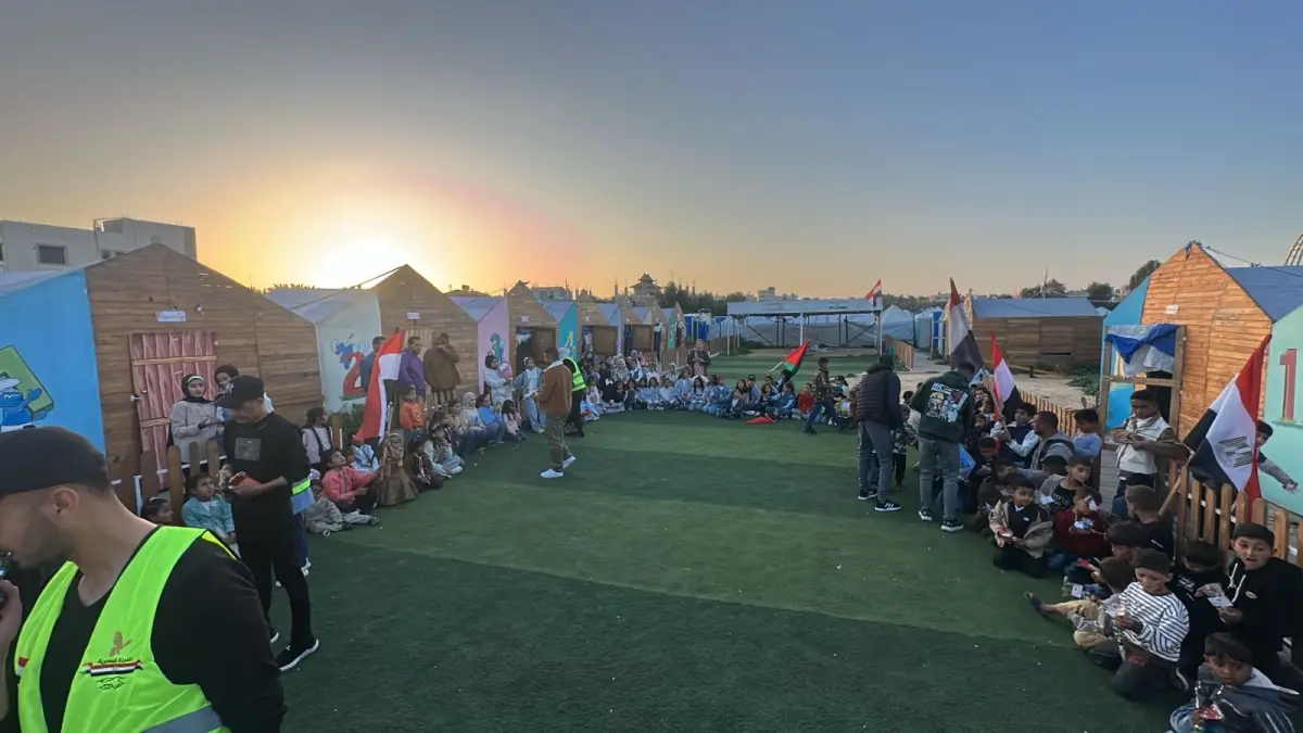 Organizing an awards ceremony at an Egyptian camp