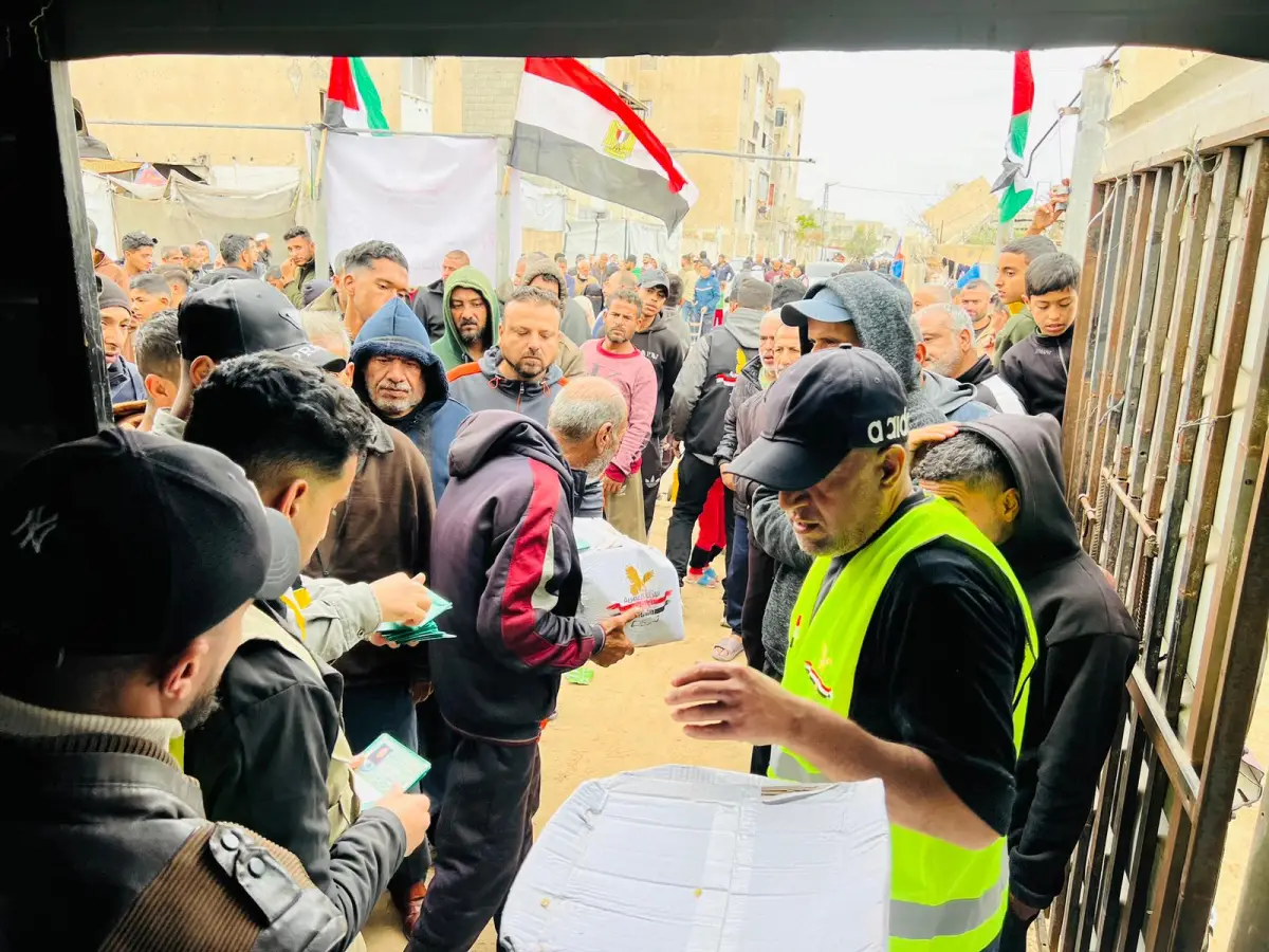 The Egyptian Committee Begins a Campaign to Distribute Food Parcels in Khan Yunis Governorate