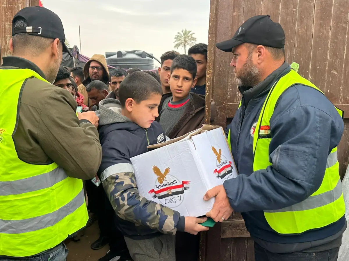 The Egyptian Committee Begins a Campaign to Distribute Food Parcels in Khan Yunis Governorate