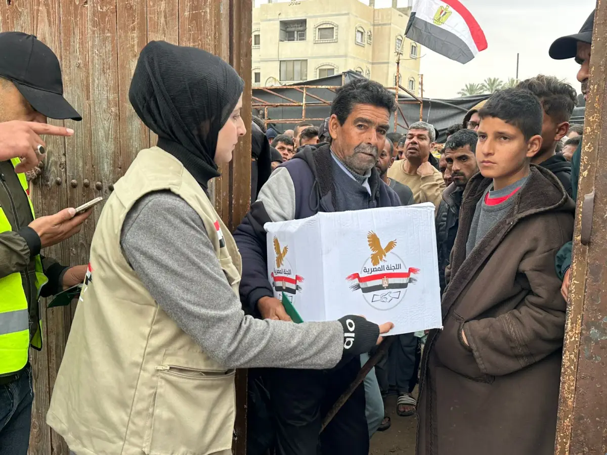 The Egyptian Committee Begins a Campaign to Distribute Food Parcels in Khan Yunis Governorate