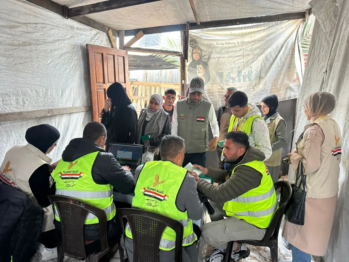 The Egyptian Committee Begins a Campaign to Distribute Food Parcels in Khan Yunis Governorate