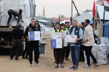 Distribution of Health, Food Parcels, and Household Items in Egyptian Camp (4)